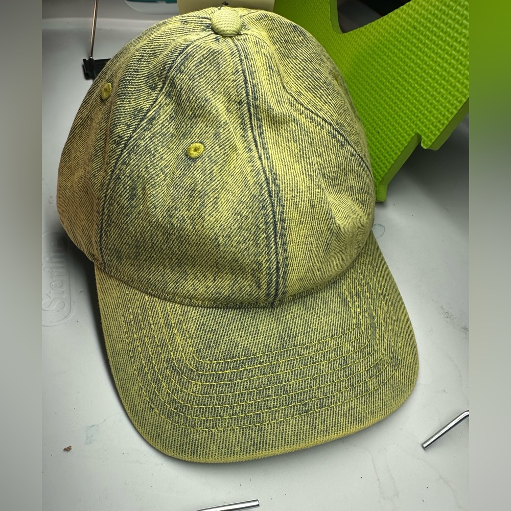 Levi's Yellow Vintage-Style Hat